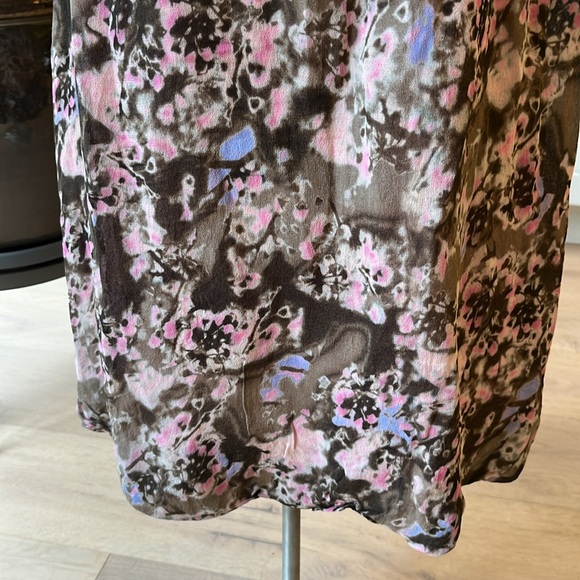 Pink knit bodice with silk skirt dress from Italian designer Ermanmo Scervino - Picture 4 of 13